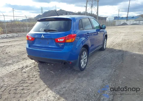 2015 Mitsubishi Outlander Sport Es z USA, uszkodzony, nr VIN 4A4AP3AW2FE030478